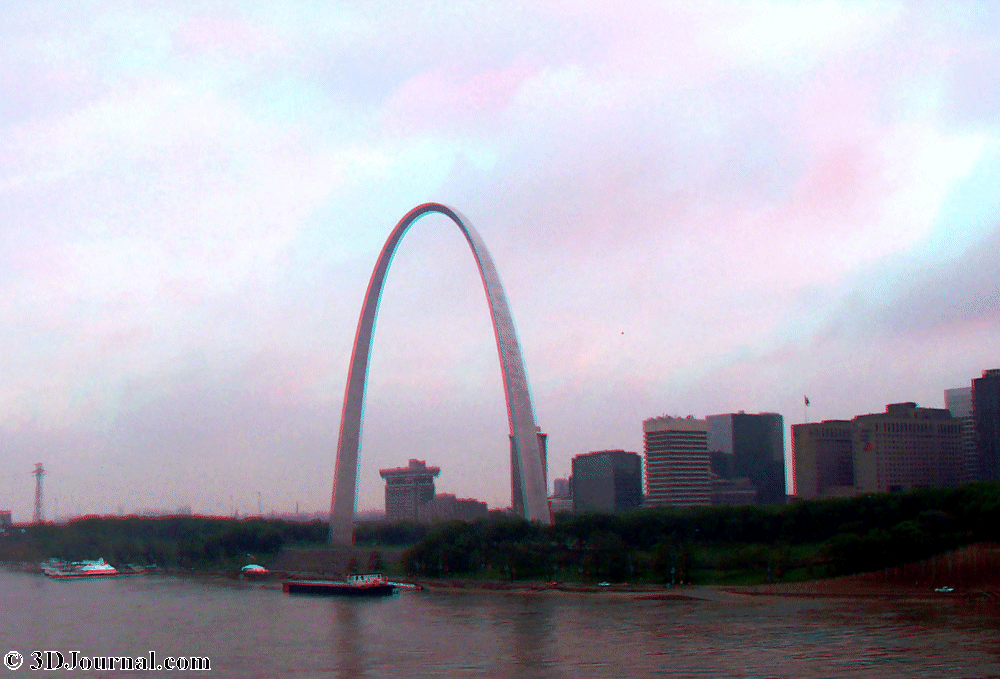 St. Louis - Gateway Arch z Eads Bridge