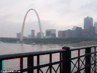 St. Louis - Gateway Arch z Eads Bridge